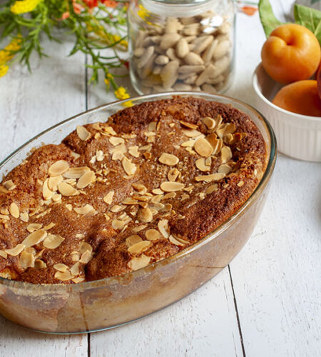 Almond and apricot cake