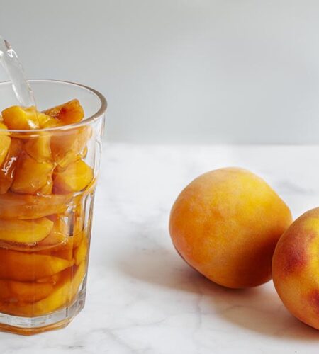 Peaches in wine