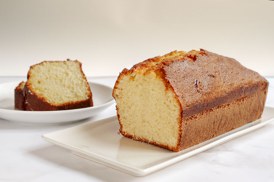 Yogurt pound cake